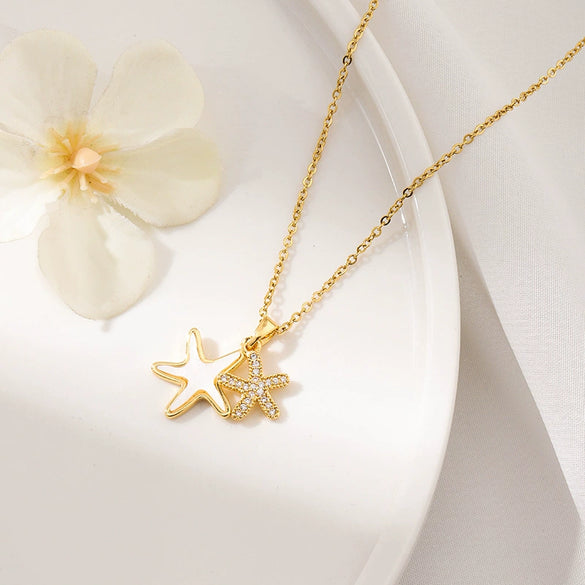 Women's Titanium Steel And Copper Starfish Pendant Necklace With Natural Style And 18K Gold Plated Electroplating Treatment