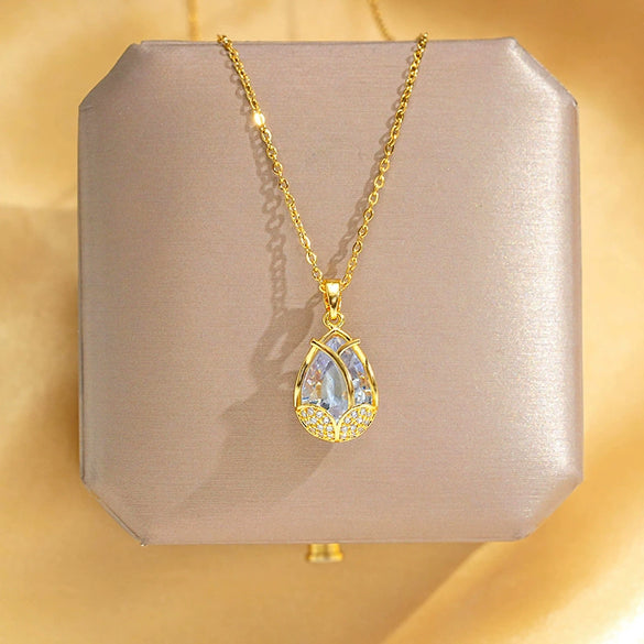 Women's Titanium Steel And Copper Tulip Pendant Necklace With Geometric Pattern And Diamond Design