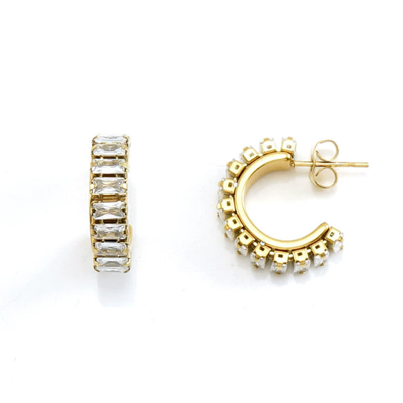 Women's Titanium Steel And 18K Gold Plated Cshaped Geometric Fashion Earrings With Electroplating Treatment
