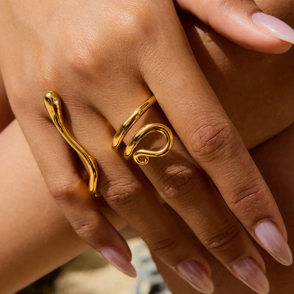 Women's Titanium Steel And Stainless Steel Finger Ring With Geometric Pattern And Electroplating Design