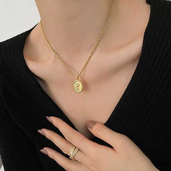 Women's Titanium Steel And Stainless Steel Vintage Sunflower Necklace With 18K Gold Plated Electroplating And Twist Chain