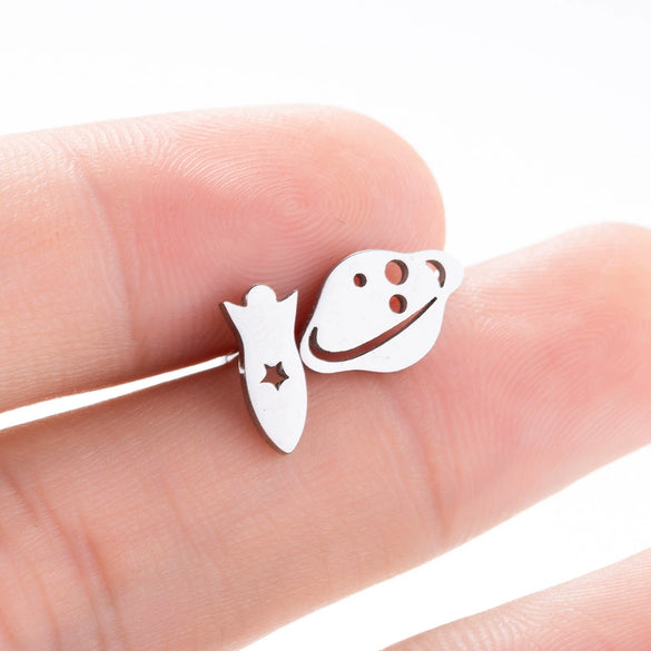 Women's Titanium Steel Asymmetric Spaceship Cartoon Earrings With Electroplated Finish Wholesale Fashion Jewelry