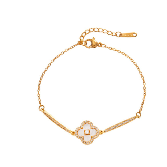 Women's Titanium Steel Bracelet With Zircon Shell Four Leaf Flower Design And Vacuum Plated Finish