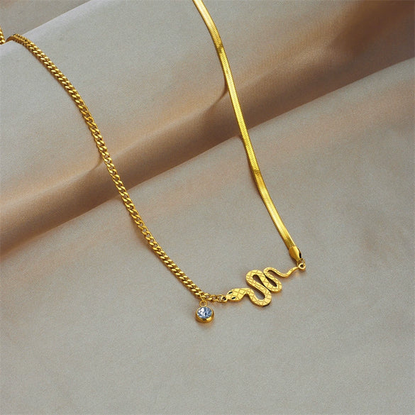Women's Titanium Steel Fashion Light Luxury Snake Shape Pendant Jewelry Set Gold Plated