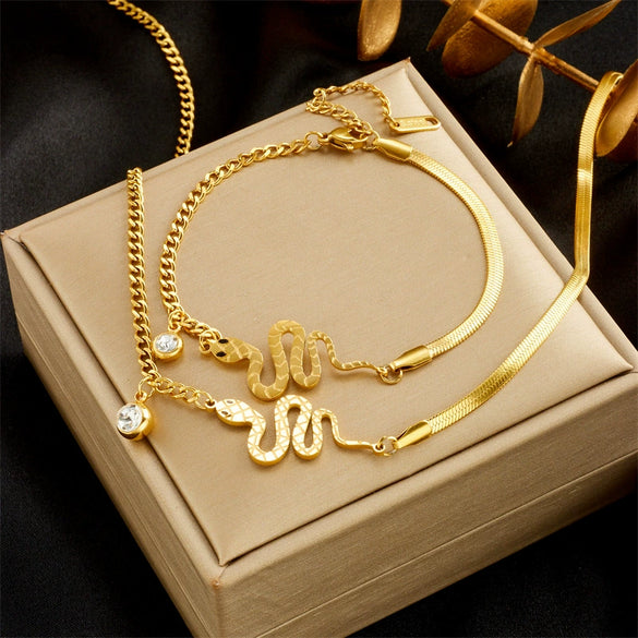 Women's Titanium Steel Fashion Light Luxury Snake Shape Pendant Jewelry Set Gold Plated