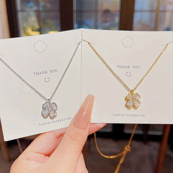 Women's Titanium Steel Fourleaf Floral Pendant Necklace With Mixed Gem Inlay And Inlaid Zircon Geometric Light Luxury Style