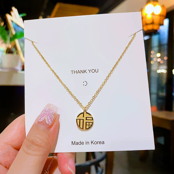 Women's Titanium Steel Geometric Cross Chain Necklace With 18K Gold Plated Electroplating Light Luxury Style