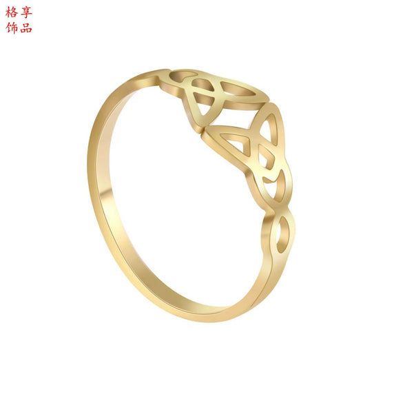 Women's Titanium Steel Geometric Flower Triangle Tassel Ring With Polished Natural Style Design