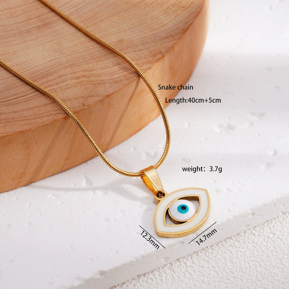 Women's Titanium Steel Geometric Snake Bone Chain Clavicle Necklace With Electroplating Treatment
