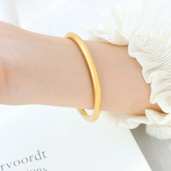 Women's Titanium Steel Gold Plated Electroplated Bracelet For Inheritance And Gift