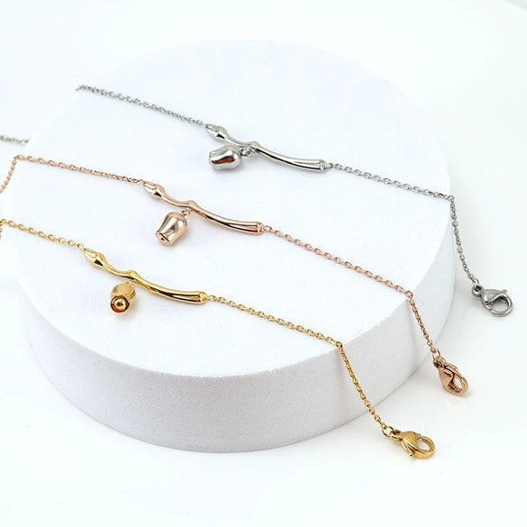 Women's 316L Stainless Steel Heartshaped Fashion Simple Bracelet With Electroplating Design