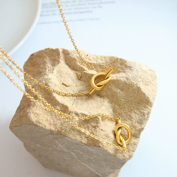Women's 316L Stainless Steel Heartshaped Love Pendant Necklace With 18K Gold Plated Electroplating