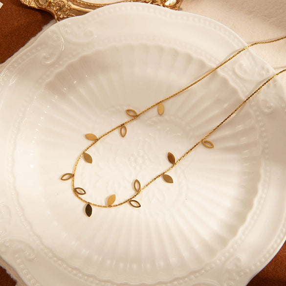 Women's Titanium Steel Hollow Leaves Necklace Electroplated Regular Chain Highend Niche Design