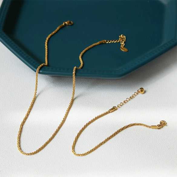 Women's Titanium Steel 18K Gold Plated Cauliflower Chain Jewelry Set Simple Natural Style