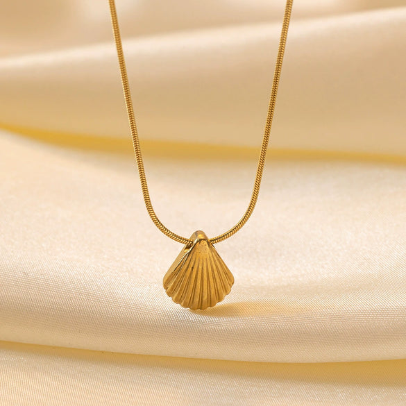 Women's Titanium Steel Ocean Life Starfish Shell Jewelry Set With 18K Gold Plated Electroplating And O Chain