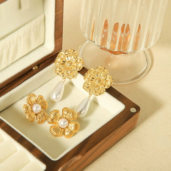 Women's Titanium Steel Pearl Flower Stud Earrings