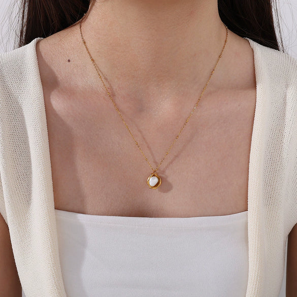 Women's Titanium Steel Plated 18K Gold Peanut Pearl Clavicle Chain Necklace With Bowl Pearl Pendant