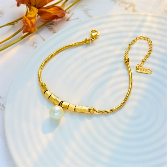 Women's Titanium Steel Square Imitation Pearl Pendant Beaded Chain Bracelet With Electroplating