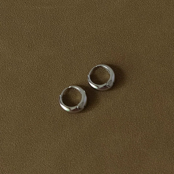 Women's Titanium Steel U Shaped Electroplated Simple Light Luxury Earrings