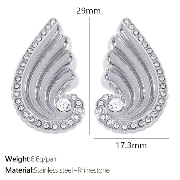 Women's 316L Stainless Steel Wingsshaped Diamondstudded Pearlinlaid Electroplated Light Luxury Style Earrings