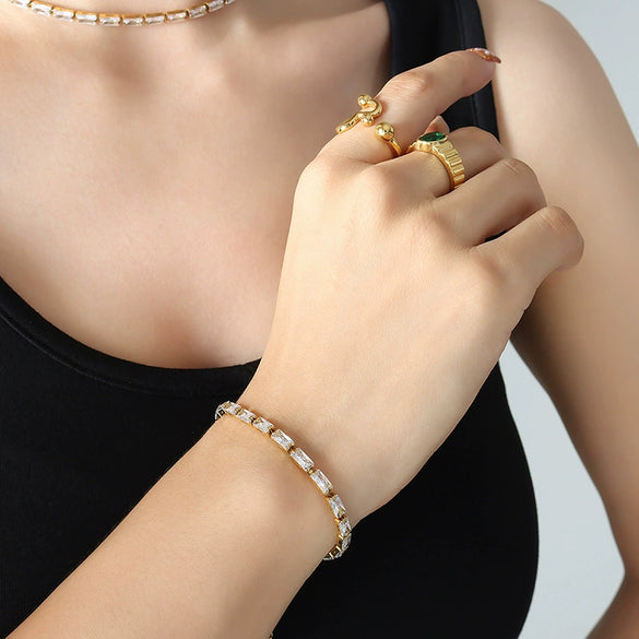 Women's 316L Stainless Steel Zircon Geometric Pattern Light Luxury Style Necklace