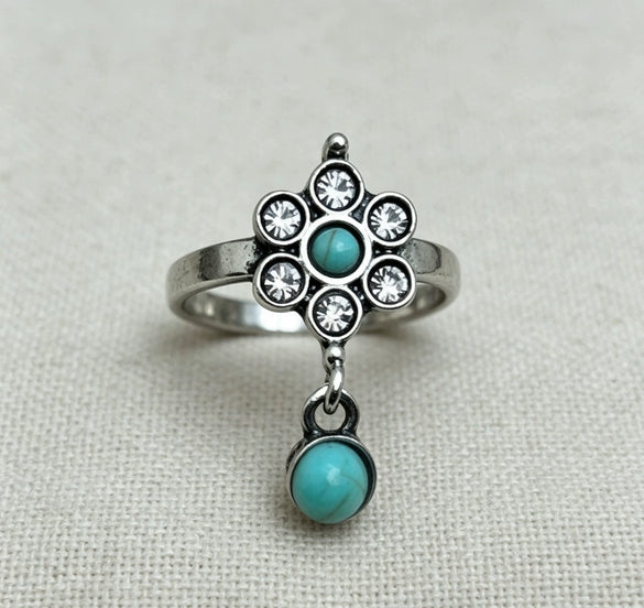 Women's Turquoise Inlaid Alloy Ring Set With Feather Details And Carved Flower Geometric Design Polished Finish