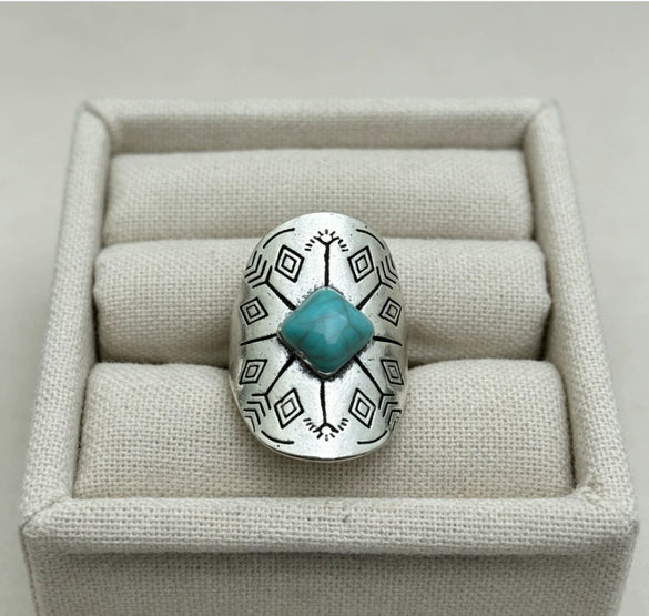 Women's Turquoise Inlaid Alloy Ring Set With Feather Details And Carved Flower Geometric Design Polished Finish