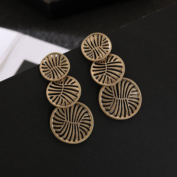 Women's Vintage Geometric Alloy Statement Earrings Retro Fashion Jewelry For Versatile Everyday Styling