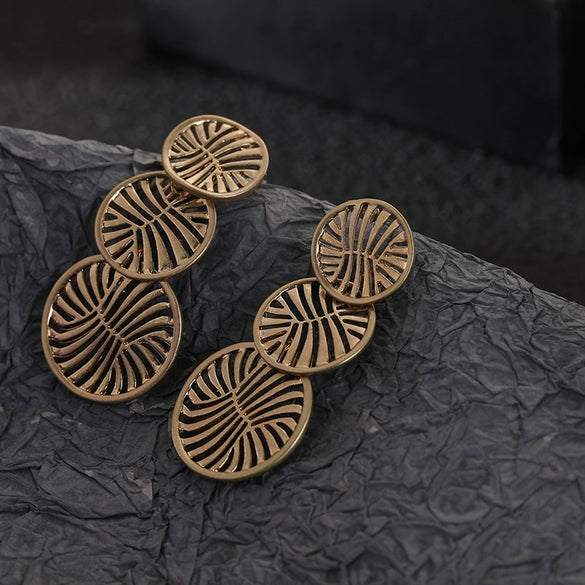 Women's Vintage Geometric Alloy Statement Earrings Retro Fashion Jewelry For Versatile Everyday Styling