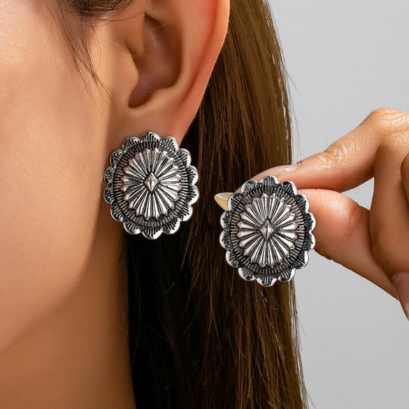 Women's Vintage Geometric Carved Alloy Earrings With Distressed Electroplated Finish