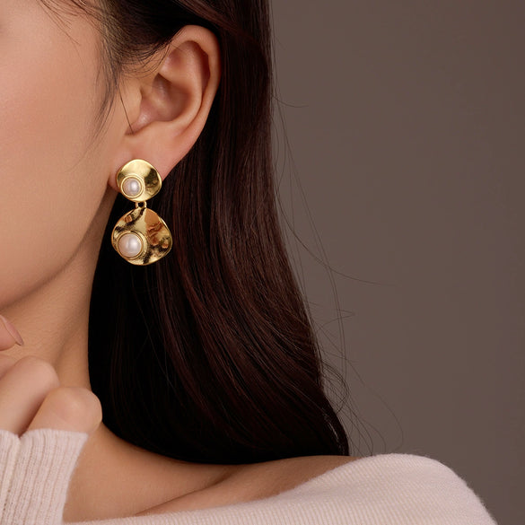Women's Vintage Geometric Stainless Steel Round Pearl Pendant Tassel Earrings With Electroplating