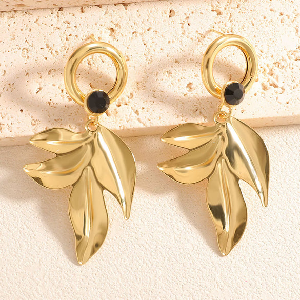 Women's Vintage Leaf Stud Earrings Electroplated Alloy Statement Jewelry With Stainless Steel Posts And Exaggerated Botanical Design