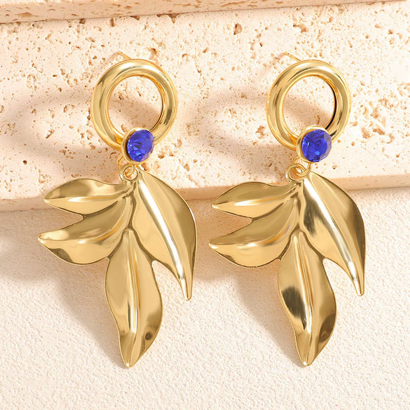 Women's Vintage Leaf Stud Earrings Electroplated Alloy Statement Jewelry With Stainless Steel Posts And Exaggerated Botanical Design