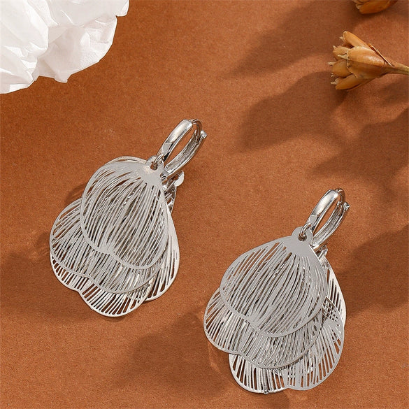 Women's Vintage Leaf Tassel Earrings With Golden Branches And Jade Leaves Electroplated Metal Statement Jewelry In A Light Luxury Floral Design
