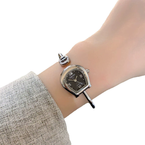 Women's Vintage Retro Archshaped Watch With Zinc Alloy Case And Strap And Stainless Steel Buckle