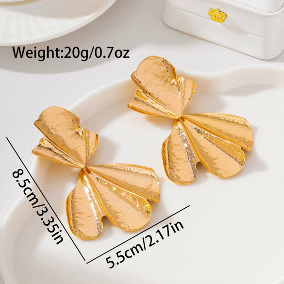 Women's Vintage Textured Ginkgo Leaf Earrings Goldtone Electroplated Iron Alloy Floral Statement Earrings With Stainless Steel Posts