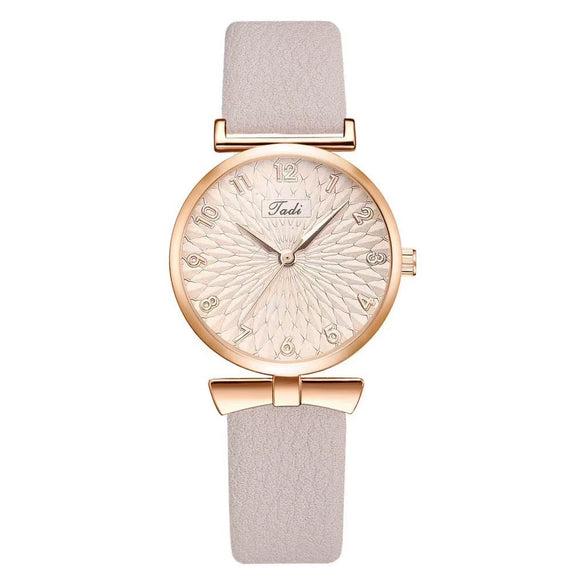 Women's Watch Alloy Case Imitation Leather Strap Round Dial Leisure Style Sunflower Design Quartz