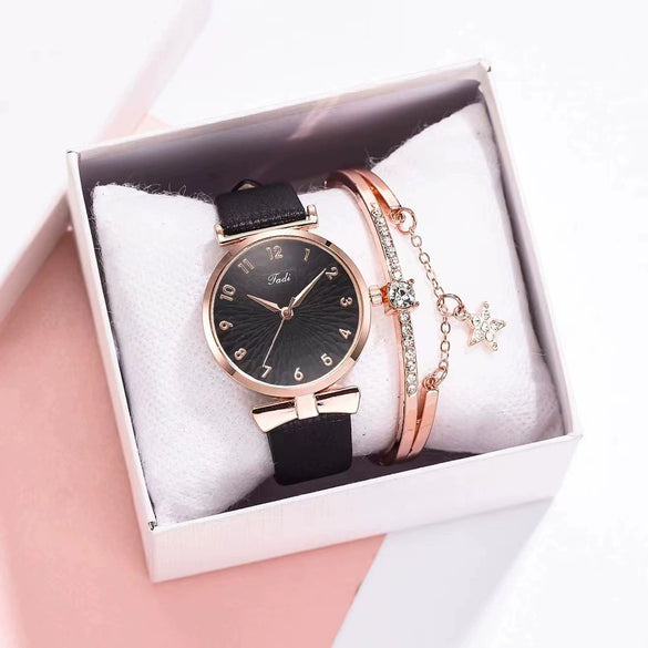 Women's Watch Alloy Case Imitation Leather Strap Round Dial Leisure Style Sunflower Design Quartz