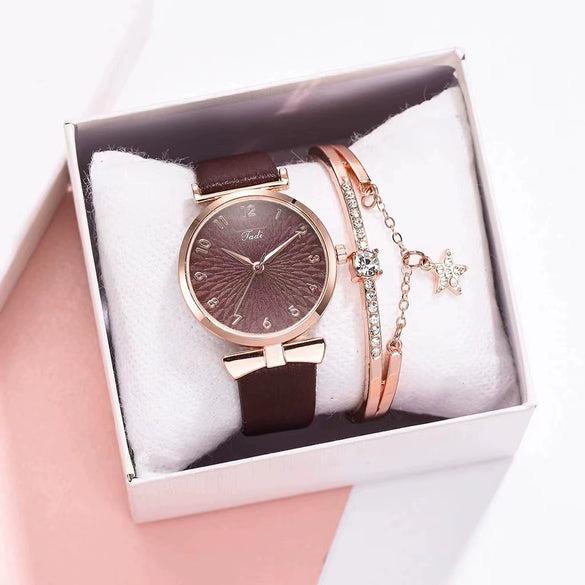 Women's Watch Alloy Case Imitation Leather Strap Round Dial Leisure Style Sunflower Design Quartz
