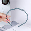 Women's Wavy Frosted Resin Hair Hoop Headband Solid Color Nonslip Hairband Handmade Simple Everyday Hair Accessory