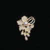 Women's Zinc Alloy Flowershaped Light Luxury Brooch With Electroplating