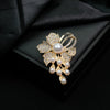 Women's Zinc Alloy Flowershaped Light Luxury Brooch With Electroplating