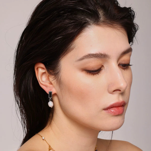 Women's Zircon Freshwater Pearl Earrings Light Luxury Geometric Electroplating