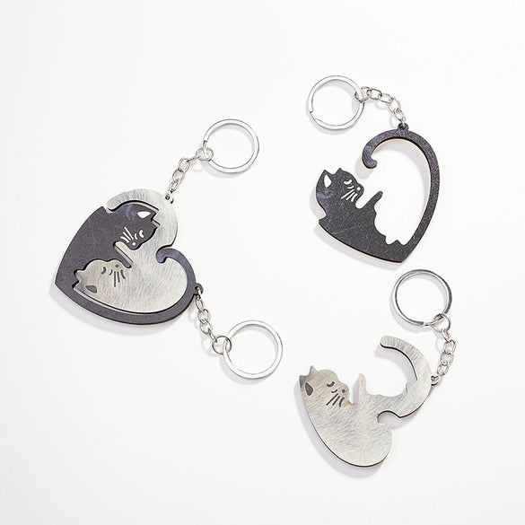 Wooden Couple Keychain With Simulation Otter Cat Hedgehog Raccoon Design