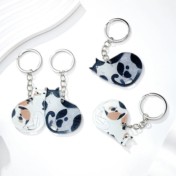 Wooden Couple Keychain With Simulation Otter Cat Hedgehog Raccoon Design