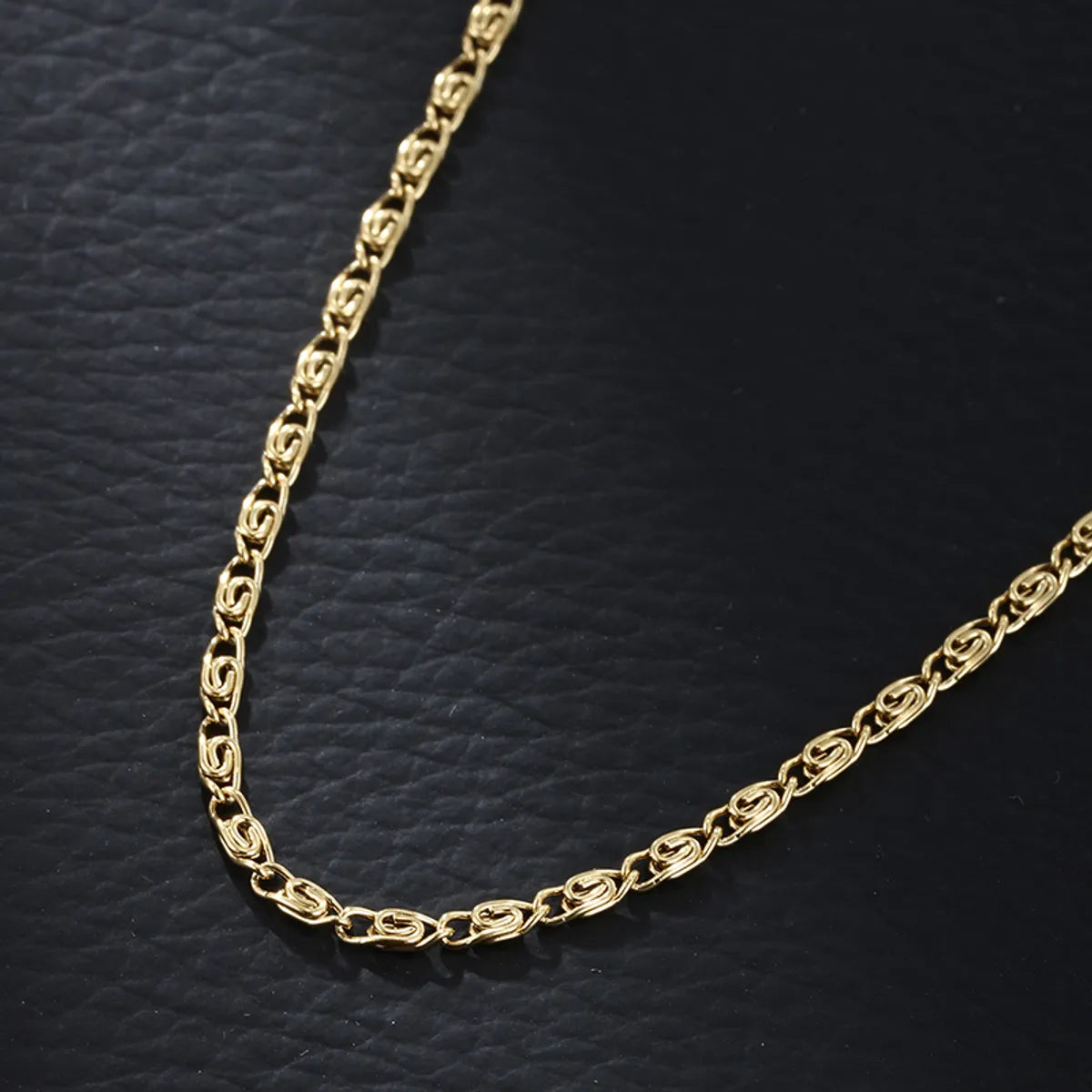 Xuping Modern Style Solid Color Stainless Steel Plating Chain 14k Gold Plated Necklace