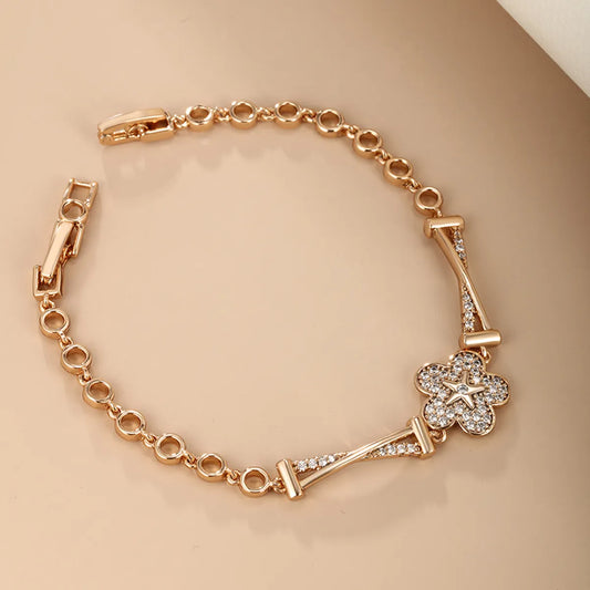 Xuping Sweet Simple Style Flower 18k Gold Plated Artificial Diamond Alloy Wholesale Bracelets