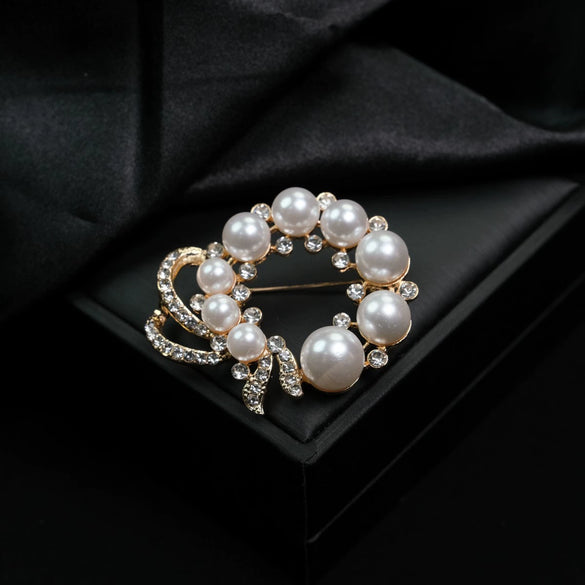 Zinc Alloy Bow Flower Pearl Women's Clothing Accessories Brooch With Electroplating