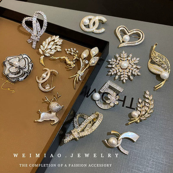 Zircon Flower Letter Brooch Electroplated Light Luxury Women's Suit Accessory